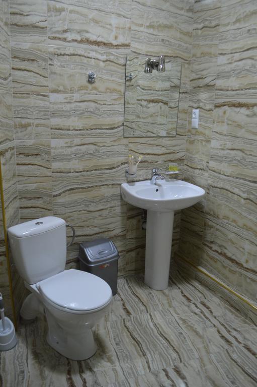 Renaissance Hotel Тбилиси Стая снимка